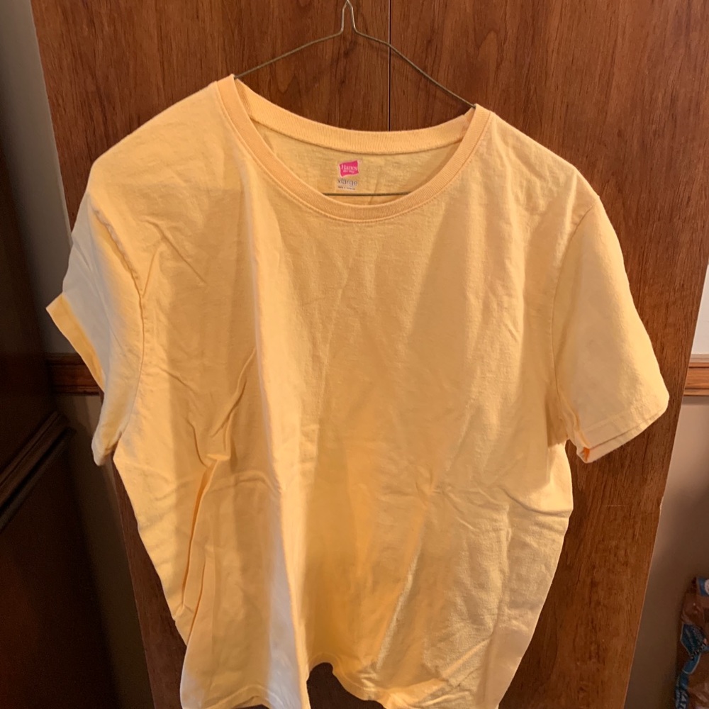Haynes Woman’s XL T-shirt size XL